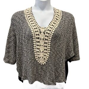 Jule Blue and Cream Lace Front Boho Top. Large
